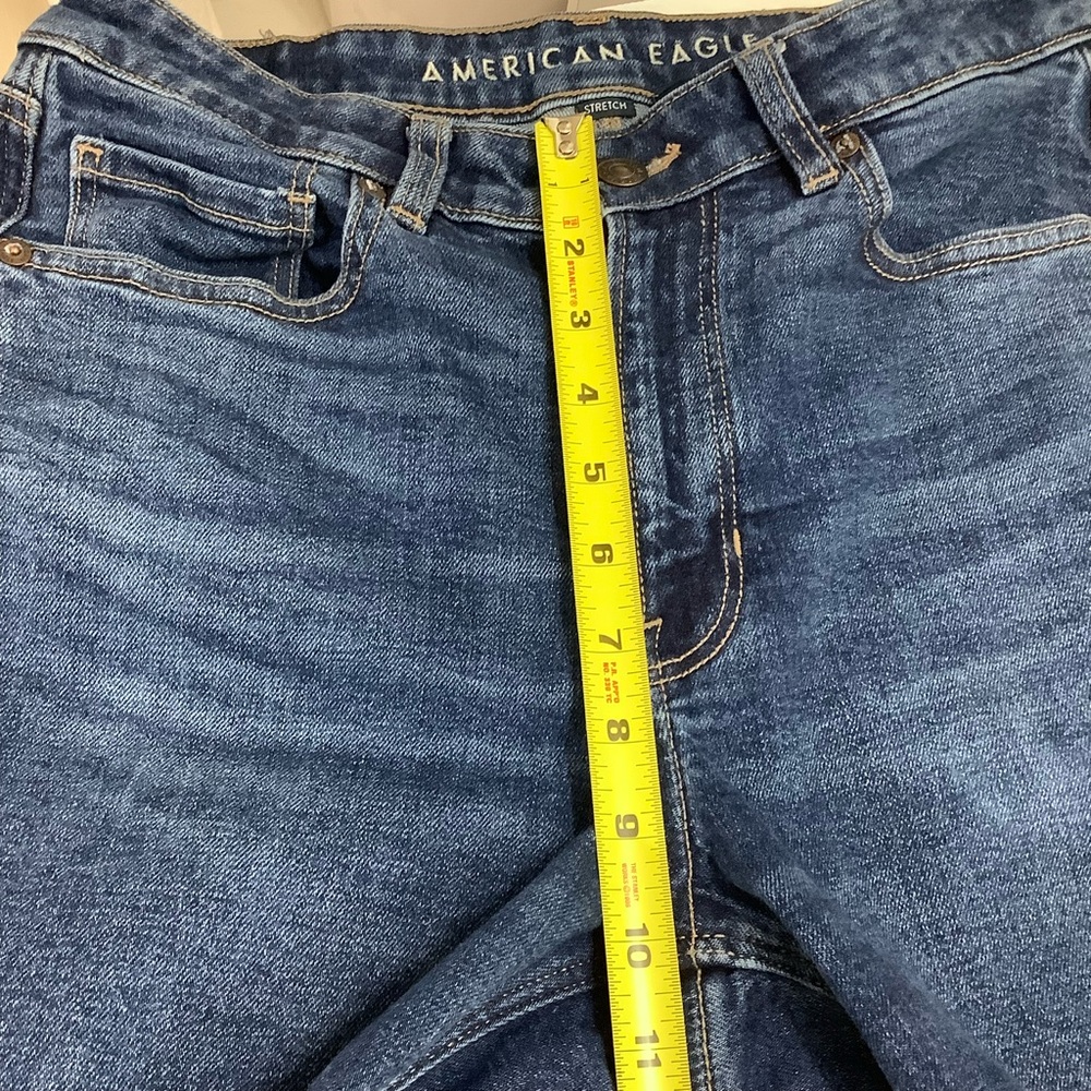 American Eagle Outfitters Mom Jeans Cropped - Picture 9 of 12